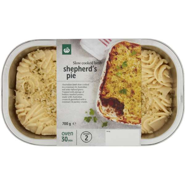 Woolworths Slow Cooked Lamb Shepherd's Pie 700g bunch
