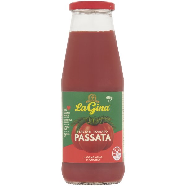 La Gina Italian Tomato Paste Passata 680g bunch