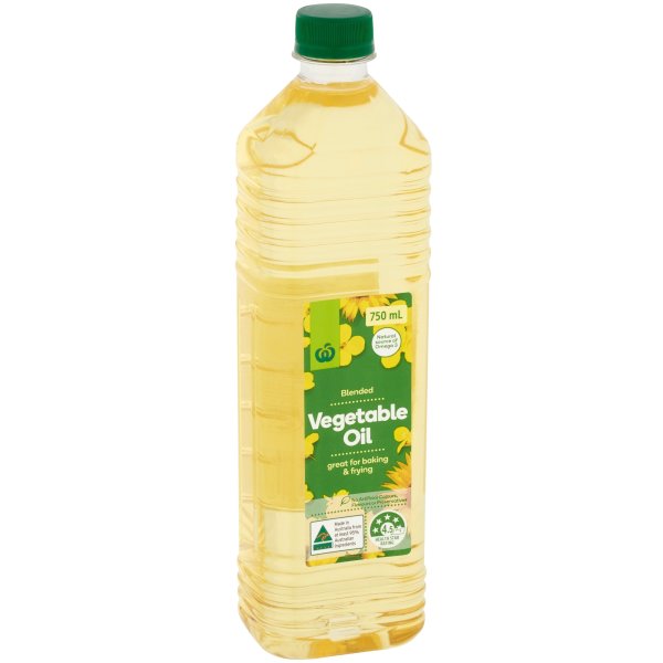 Woolworths Select Vegetable Oil 750ml bunch